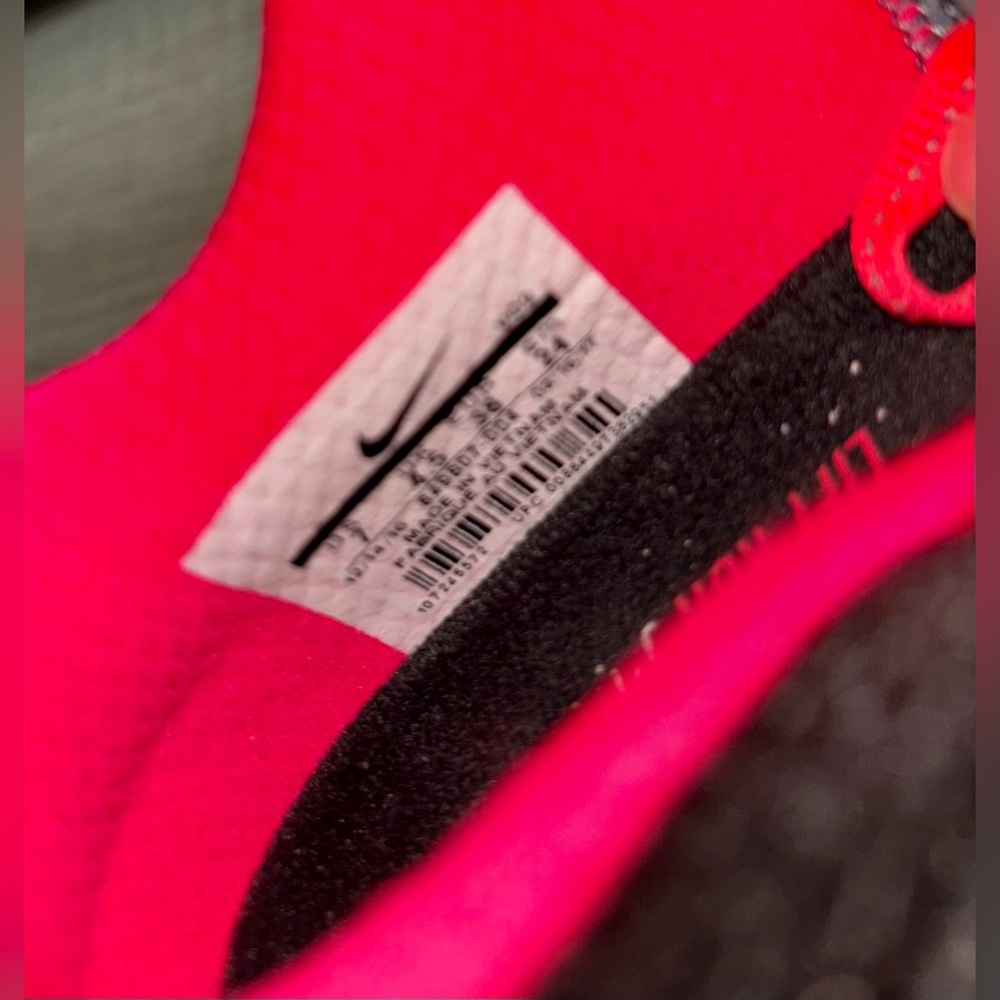 Nike Women's Black and Hot Pink Sneakers - Picture 6 of 6